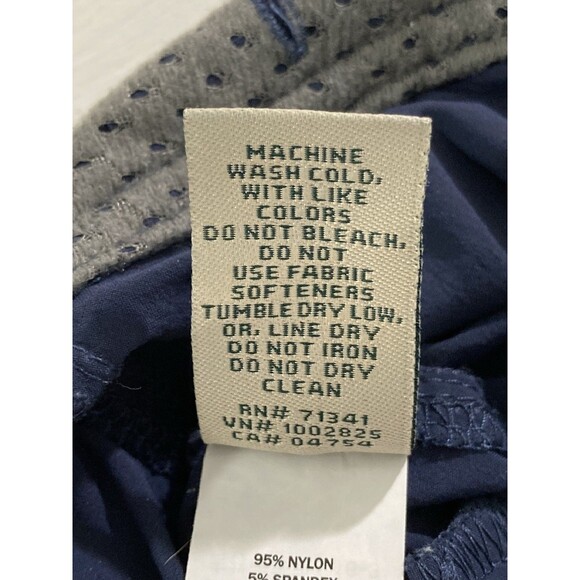 L.L. Bean Navy Performance Trail Pants - UV protection, water resistant - Picture 10 of 14